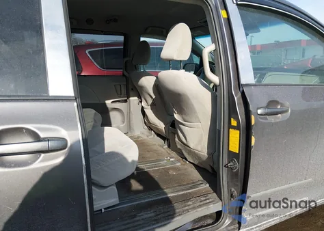 2011 Toyota Sienna Le V6 from USA, damaged, VIN 5TDKK3DC8BS049679